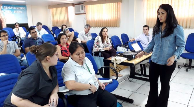 Cinco grupos de inspetores estão espalhados por todo o País visitando abatedouros e propriedades rurais. Em MS acontecem apenas reuniões com equipes do SFA/Mapa e Iagro.