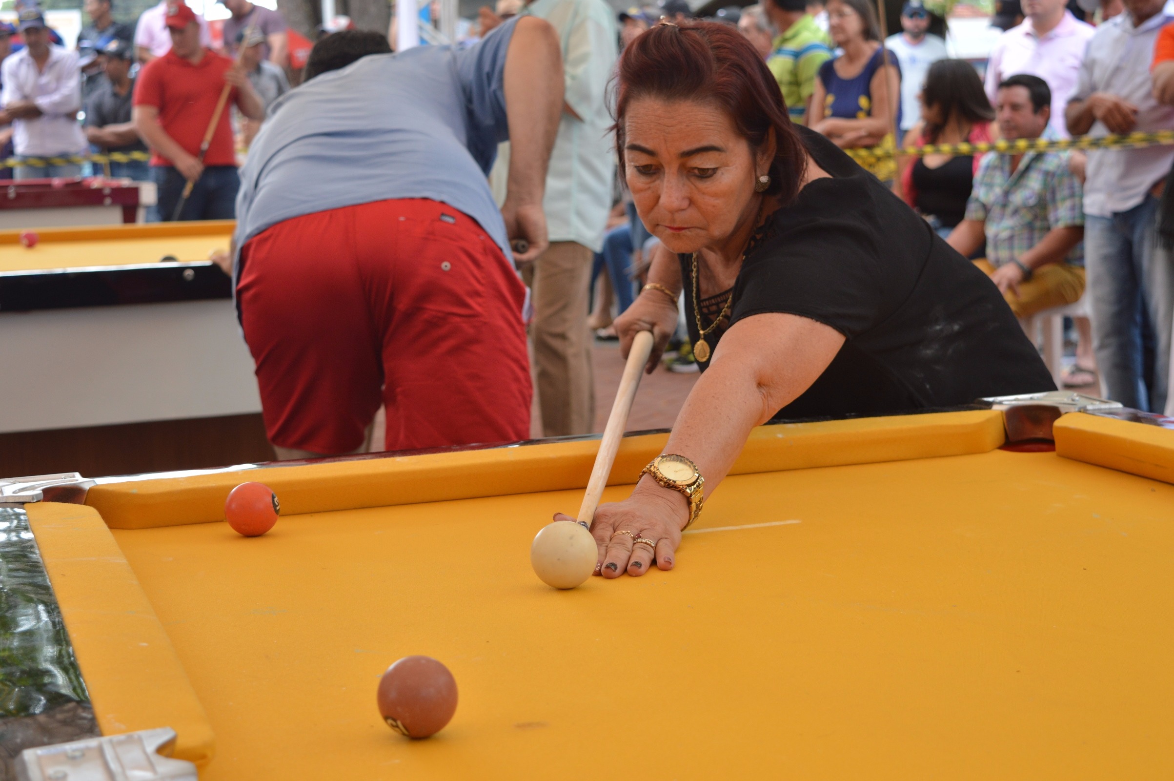 Corridas, concursos e torneios marcaram o domingo (24) em Amambai O torneio de sinuca reuniu mais de 200 participantes / Foto: Moreira Produções