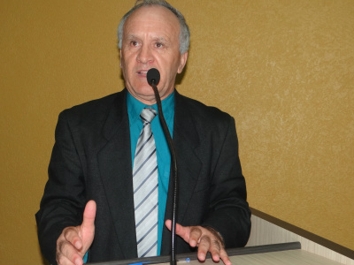 Vereador Roberto Dias quer construção de quebra-molas na saída para Caarapó Presidente do legislativo de Amambai, vereador Roberto Dias (PSDB) / Foto: Moreira Produções