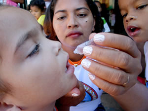 Governo inclui duas novas vacinas no calendário infantil Governo inclui duas novas vacinas no calendário infantil