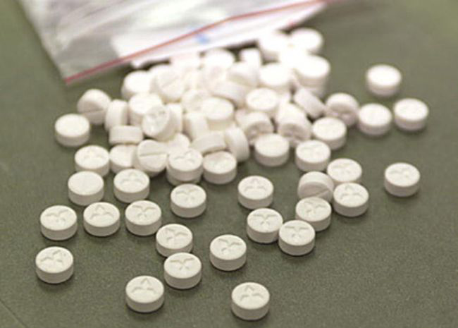Polícia e Receita apreendem comprimidos de ecstasy em aeroporto do Rio