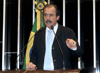 Planalto confirma que Haddad será substituído por Mercadante Aloisio Mercadante