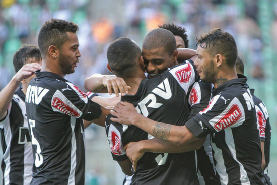 Jogadores do Atlético-MG comemoraram muito os gols e o retorno das vitórias ao time