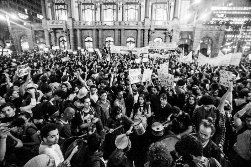 Protestos pelo Brasil Milhares de manifestantes tomam a avenida Faria Lima, em Pinheiros, na zona oeste de São Paulo, durante o 5º protesto contra o aumento das tarifas do transporte coletivo na capitalFoto: Bárbara Paludeti/UOL