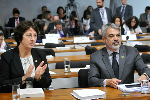 Medidas de prevenção e repressão ao tráfico de pessoas são aprovadas pela CCJ O texto aprovado foi um substitutivo do senador Humberto Costa (PT-PE) ao PLS 479/2012