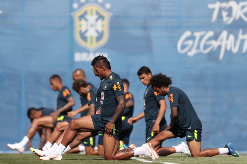 Seleção Brasileira faz treino 'invisível' e trabalha bolas paradas