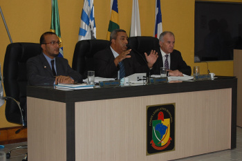 Mesa diretora do poder legislativo municipalFoto: Moreira Produçõs