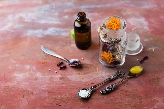 O cuidado no uso de florais na busca de processos de cura Westend61/Getty Images