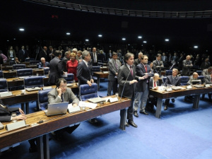Senado aprova texto-base da PEC do Voto Aberto em segundo turno O texto estabelece que os votos dos parlamentares sobre processos de cassação de mandato e vetos presidenciais serão públicos