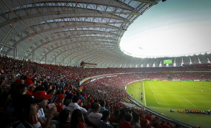 Ministério lança a campanha Grito de Paz em Gre-Nal com torcida mista Ministério lança a campanha Grito de Paz em Gre-Nal com torcida mista