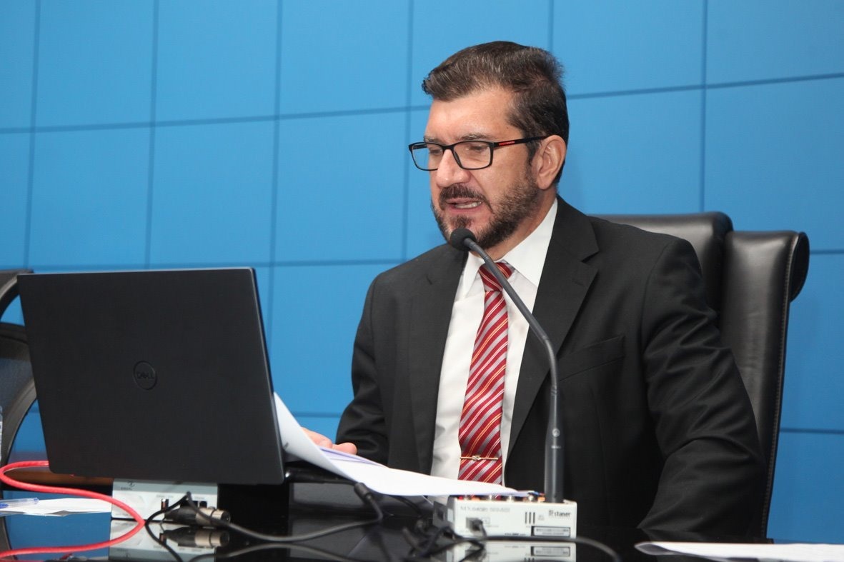 Conferência na ALEMS marca a defesa da educação pública e da democracia Kemp: “Queremos continuar discutindo políticas para a educação