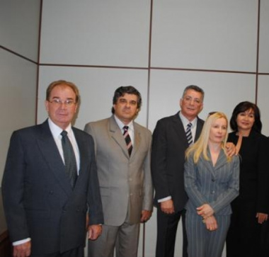 Gino, Dr. Eduardo, 1ª Dama e Délia Razuk.