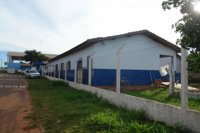 Brito quer que a proteção de tela seja substituida por muro / Foto: Moreira Produções