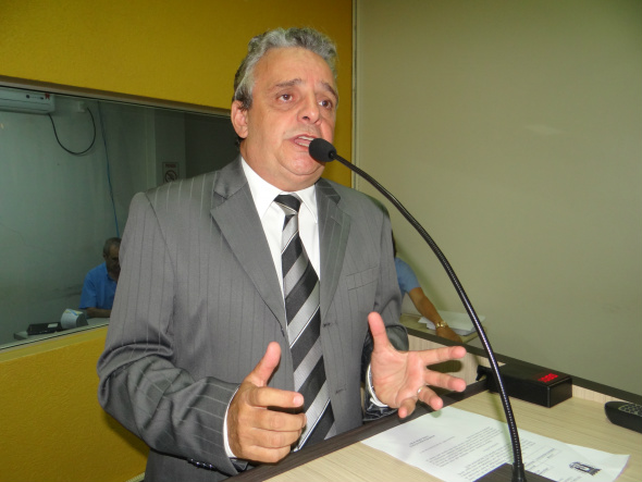 Protético pede apoio da Câmara de Amambai para entidades do município Vereador de Amambai, Roberto Protético (PSD) Foto: Moreira Produções