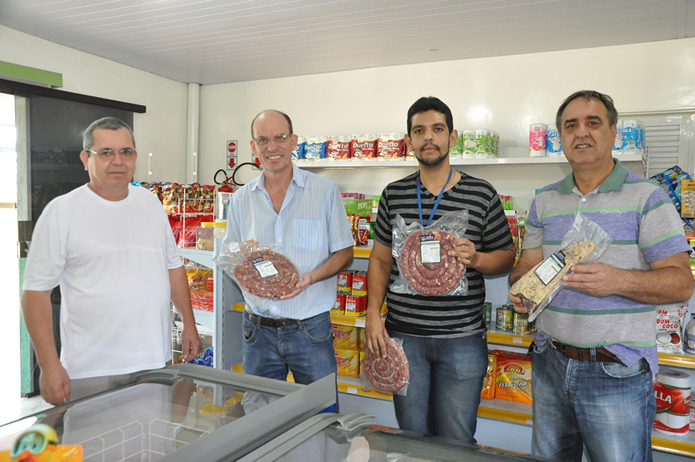 Comerciantes de Amambai são certificados com o SIM Comerciantes de Amambai são certificados com o SIM