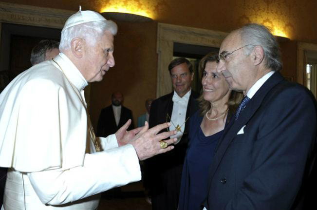 Presidente do banco do Vaticano é demitido