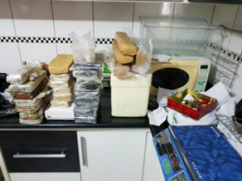 Drogas apreendidas em 'laboratório', durante operação / Foto: Divulgação/ PF