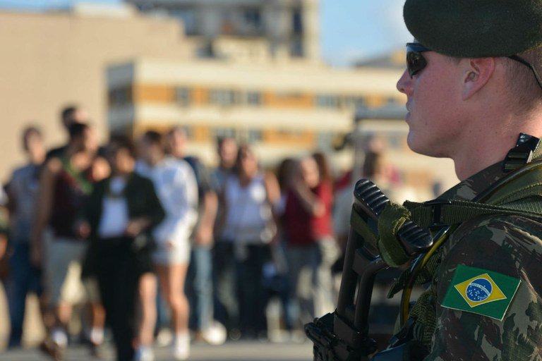 O mundo civil e as Forças Armadas: um diálogo necessário Falta transparência na atuação das Forças Armadas