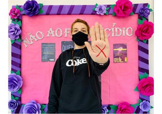 Campanha "Até que a morte nos separe" contra Feminicídio é realizada em Amambai Priscila Judice, gestora da Coordenadoria de Políticas Públicas para Mulheres de Amambai / Fotos: Decom