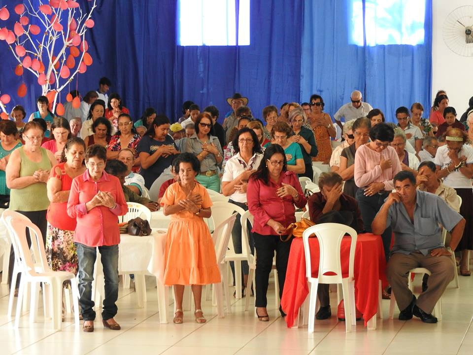 Participação na comunidade foi marca do seu trabalho; na foto, atividade de homenagem as mães do programa Conviver.