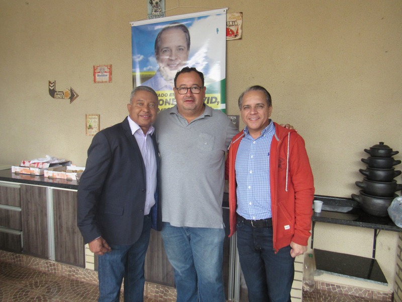 Vereador destaca agenda com deputado Cel. David em Amambai E/D: Darci Silva, prefeito de Amambai, Dr. Bandeira e Coronel David