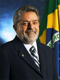 Fora da Presidência, Lula monta estrutura paralela de diplomacia