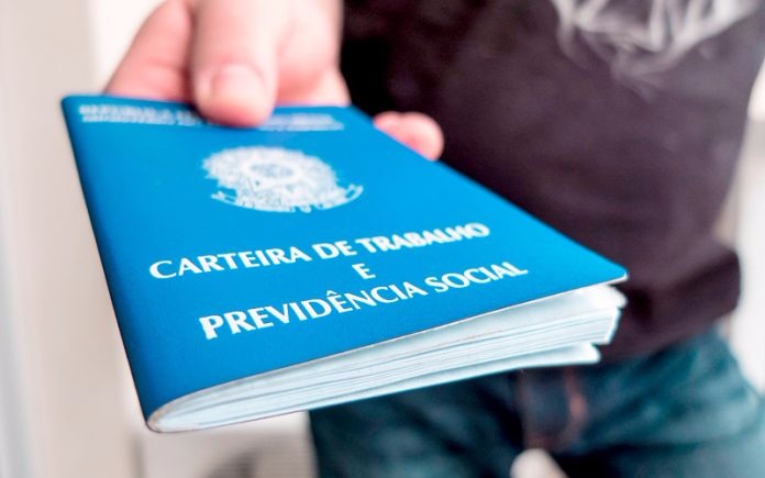 Taxa de desemprego fica em 12,6% no trimestre encerrado em agosto Foto: Divulgação