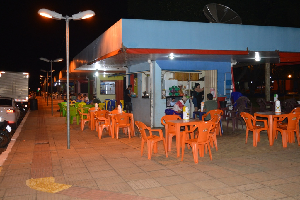 Solicitada reforma dos quiosques da praça Coronel Valêncio de Brum Alguns quiosques, localizados na praça Cel. Valencio de Brum, apresentam goteiras / Foto: Moreira Produções