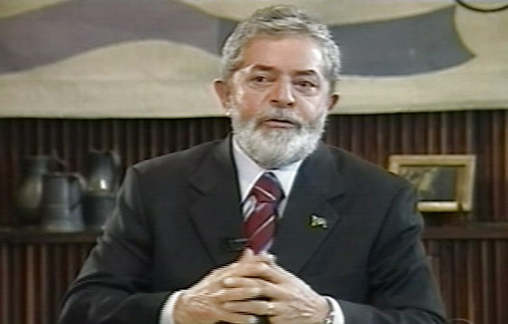Lula envia mensagem aos brasileiros que vivem no exterior Lula envia mensagem aos brasileiros que vivem no exterior