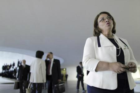Dilma trocará Ideli por Berzoini nas Relações Institucionais, dizem fontes Dilma trocará Ideli por Berzoini nas Relações Institucionais, dizem fontes
