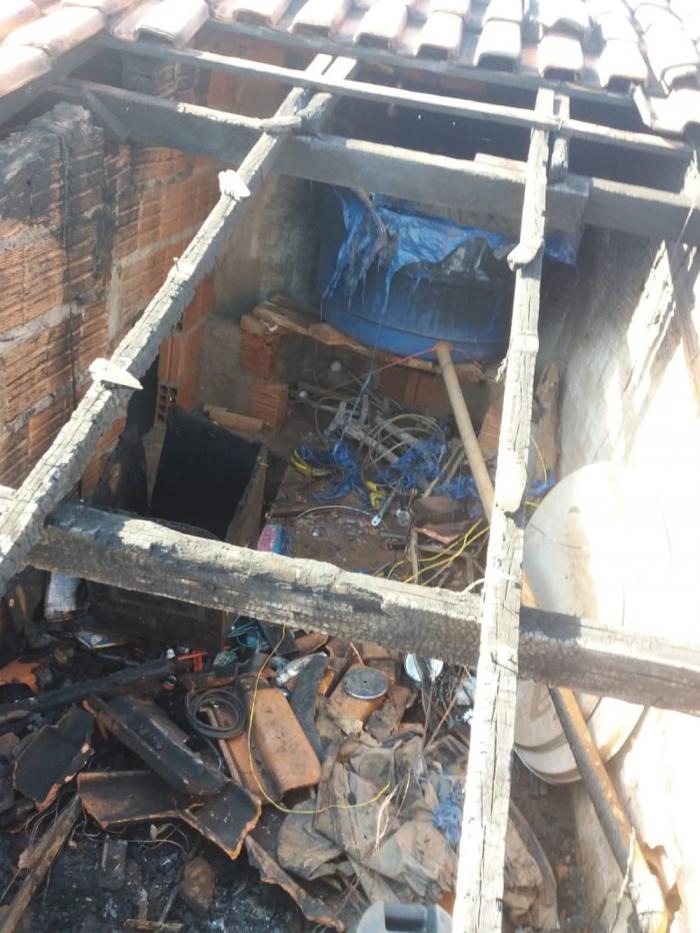 Chuveiro elétrico causa incêndio em residência de Campo Grande Foto: Divulgação