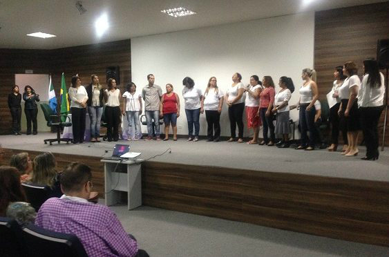 Encontro discute atendimento prioritário e empoderamento de mulheres em situação Divulgação
