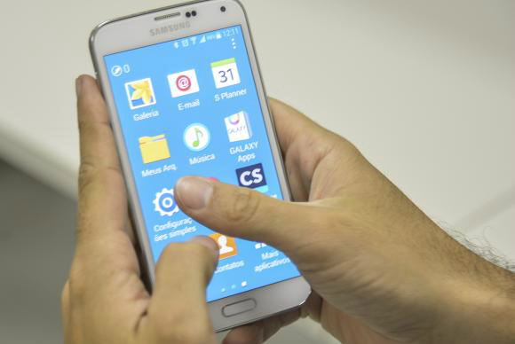 Eleitores têm de ficar atentos a regras para celulares e tablets durante votação Eleitores têm de ficar atentos a regras para celulares e tablets durante votação