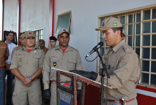 Corpo de Bombeiros de Amambai tem novo comandante Major Marcos Antônio Carneiro, durante discurso de despedida do comando do 2º Subgrupamento do Corpo de Bombeiros de Amambai. Foto: Moreira Produções.