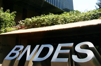 Tesouro emite cerca de R$ 10 bilhões em títulos para capitalizar BNDES Tesouro emite cerca de R$ 10 bilhões em títulos para capitalizar BNDES