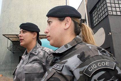 Irmãs policiais mostram o diferencial da mulher em grupos de elite da PM