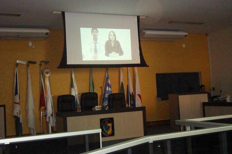 Projetos foram analisados por personalidades públicas na Câmara Municipal de Amambai / Foto: Assessoria
