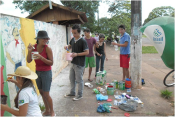 UEMS de Amambai esteve presente na Feira da Escola Felipe UEMS de Amambai esteve presente na Feira da Escola Felipe