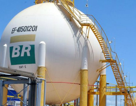 Petrobras lidera primeira etapa de leilão da Bacia do Paraná Estatal arrematou a maior parte dos blocos de exploração de gás natural em terra na Bacia do Paraná