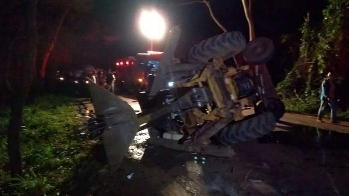 Acidente entre trator e caminhonete mata homem em Dourados Foto: Divulgação