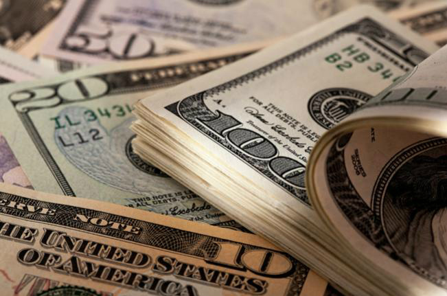 Brasil cai na preferência de investidores estrangeiros Brasil cai na preferência de investidores estrangeiros