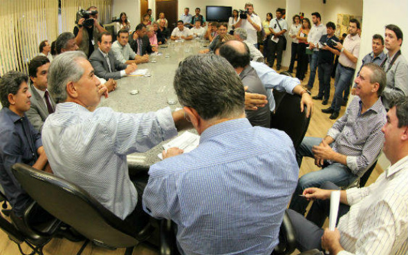 Governador garante redução do ICMS do diesel em Mato Grosso do Sul Governo manteve reunião, na tarde desta quarta-feira (4), com os representantes do transporte de cargas do EstadoFoto: Chico Ribeiro