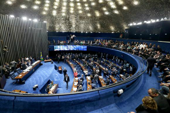 Senado tem últimas votações antes de impeachment e eleições municipais Brasília - A PEC da Desvinculação das Receitas da União é uma das pautas mais importantes na agenda do Senado (Wilson Dias/Agência Brasil) Wilson Dias/Agência Brasil