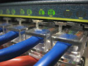 No entanto, a expansão nas classes D e E e nas zonas rurais ainda é desafio. Dados do Cetic.br foram divulgados nesta quinta (Foto: Manchester-Monkey / Creative Commons)