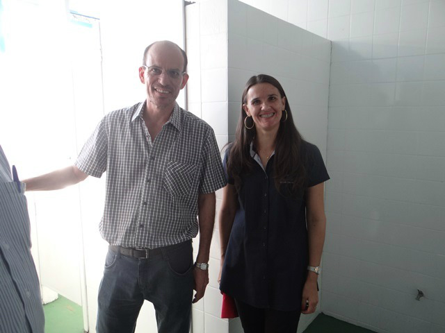 O prefeito de Amambai, Sérgio Barbosa, e a secretária de Educação, Vera Lorensetti.
