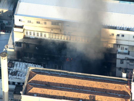 Hospital universitário que incendiou no Rio estava sem inspeção dos bombeiros Hospital universitário que incendiou no Rio estava sem inspeção dos bombeiros