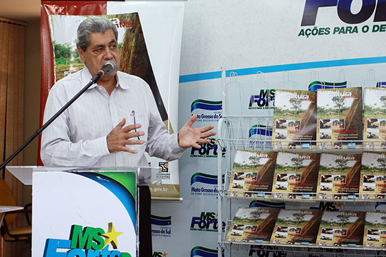 André aguarda solução para conflito de terras no prazo de 15 dias Puccinelli voltou a defender uma solução pacífica para a problemática das terras