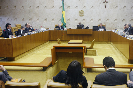 STF retoma julgamento de projeto que inibe criação de partidos STF retoma julgamento de projeto que inibe criação de partidos
