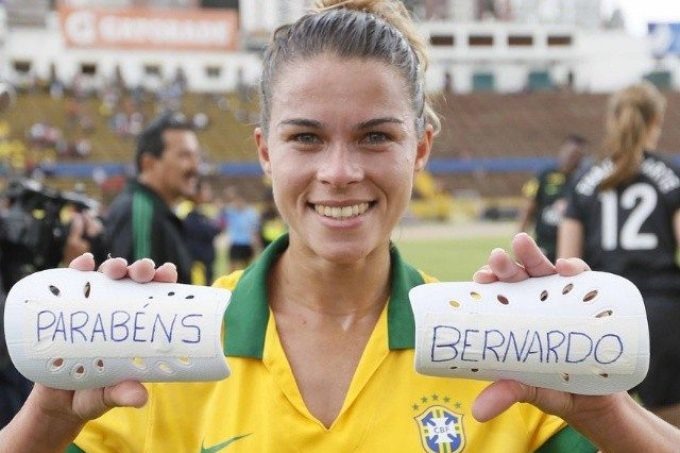 A história de superação de Tamires, única jogadora da Seleção que é mãe A história de superação de Tamires, única jogadora da Seleção que é mãe
