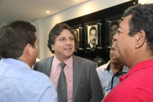 Assomasul confirma presença na reunião do Conselho Político da CNM em março Caravina conversa com vereadores (Foto: Edson Ribeiro)Foto: Divulgação